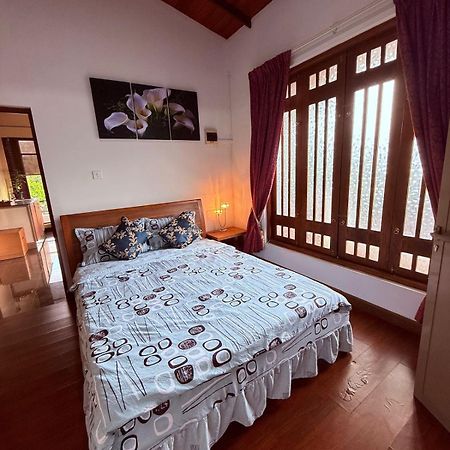Resident View Homestay Канди Екстериор снимка
