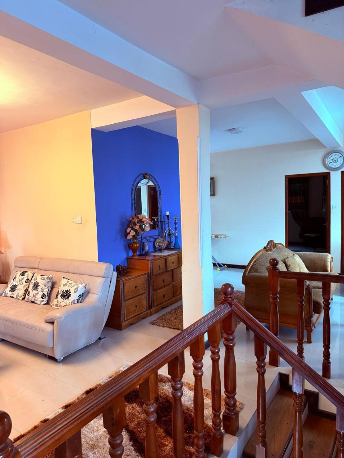 Resident View Homestay Канди Екстериор снимка