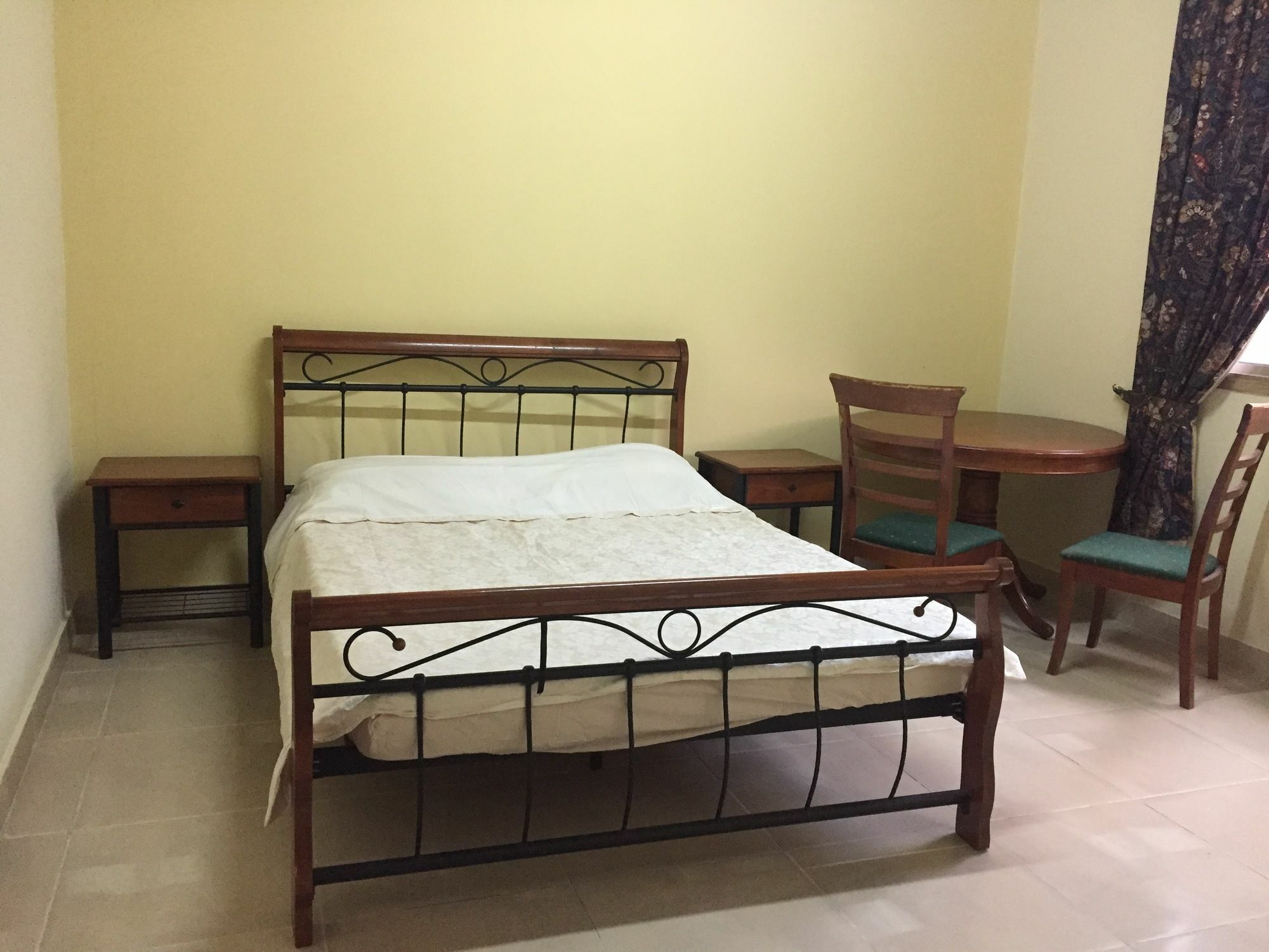 Resident View Homestay Канди Екстериор снимка