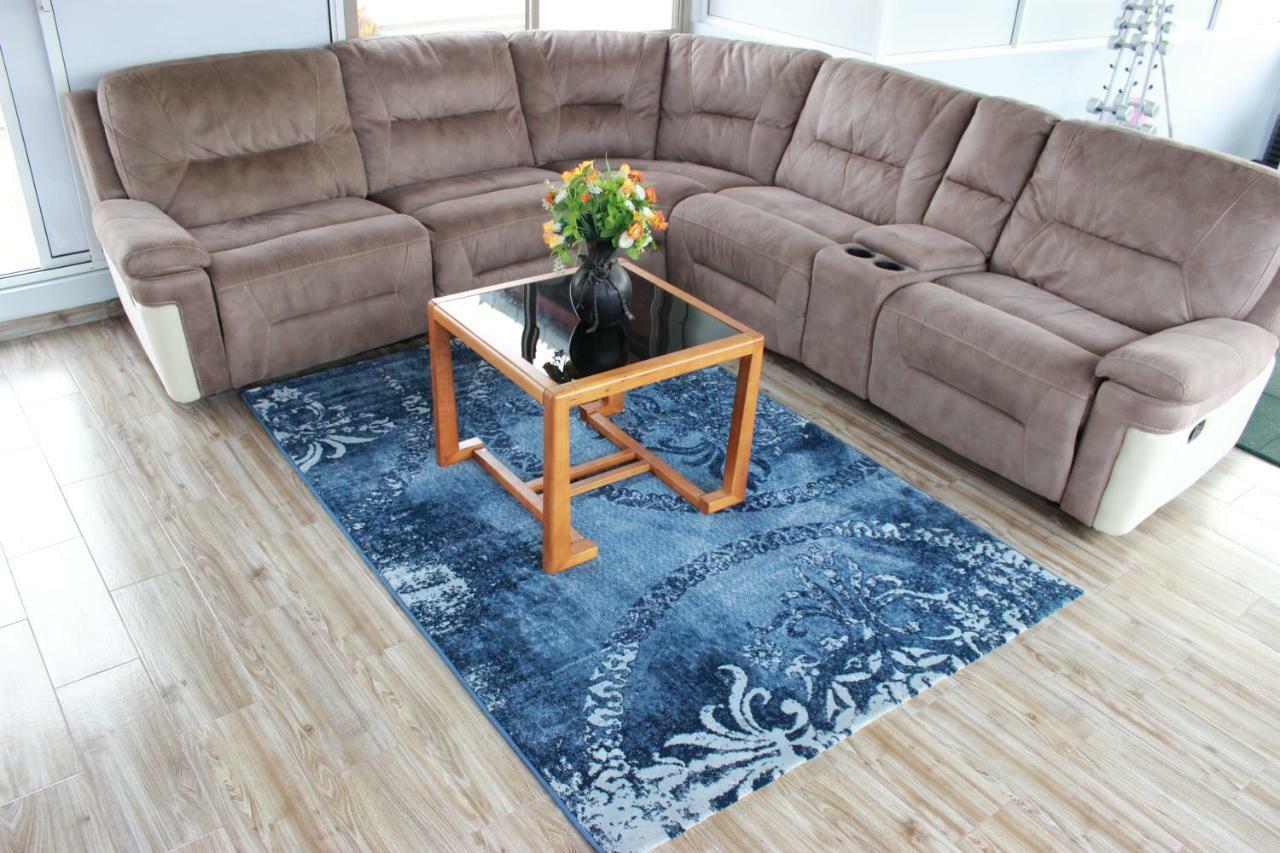 Resident View Homestay Канди Екстериор снимка