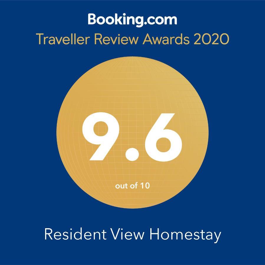 Resident View Homestay Канди Екстериор снимка